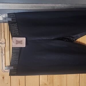 Savage X Fenty Leggings Size 1x NWT